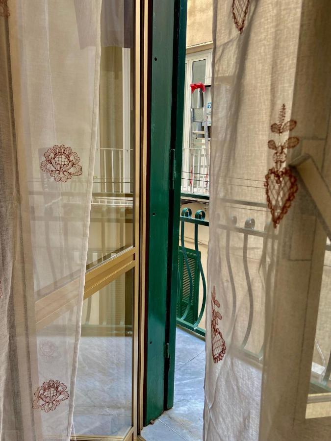 Appartamento Blessingnarrowstreet95 Napoli Esterno foto