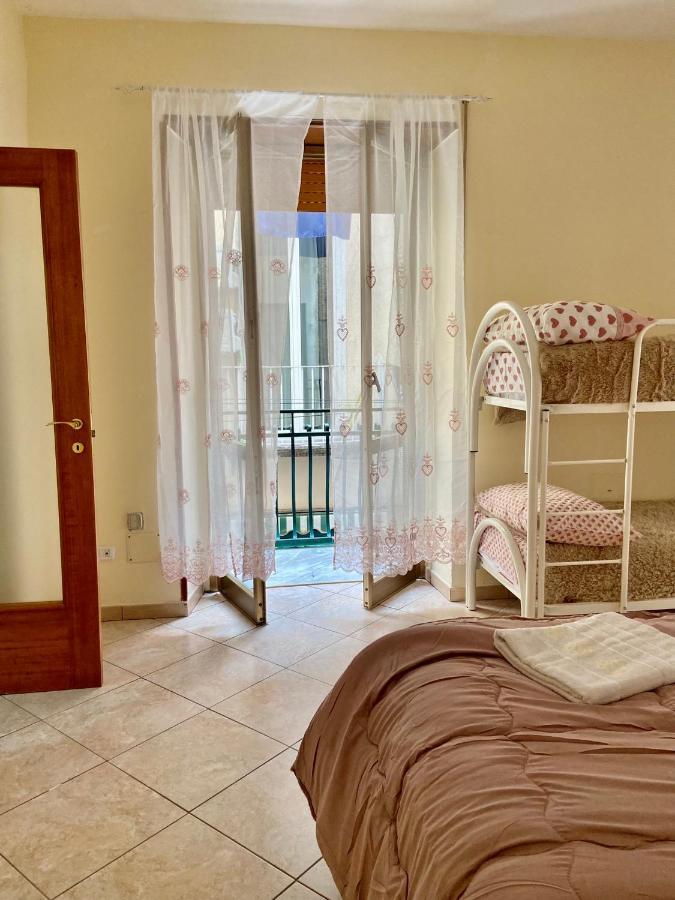 Appartamento Blessingnarrowstreet95 Napoli Esterno foto