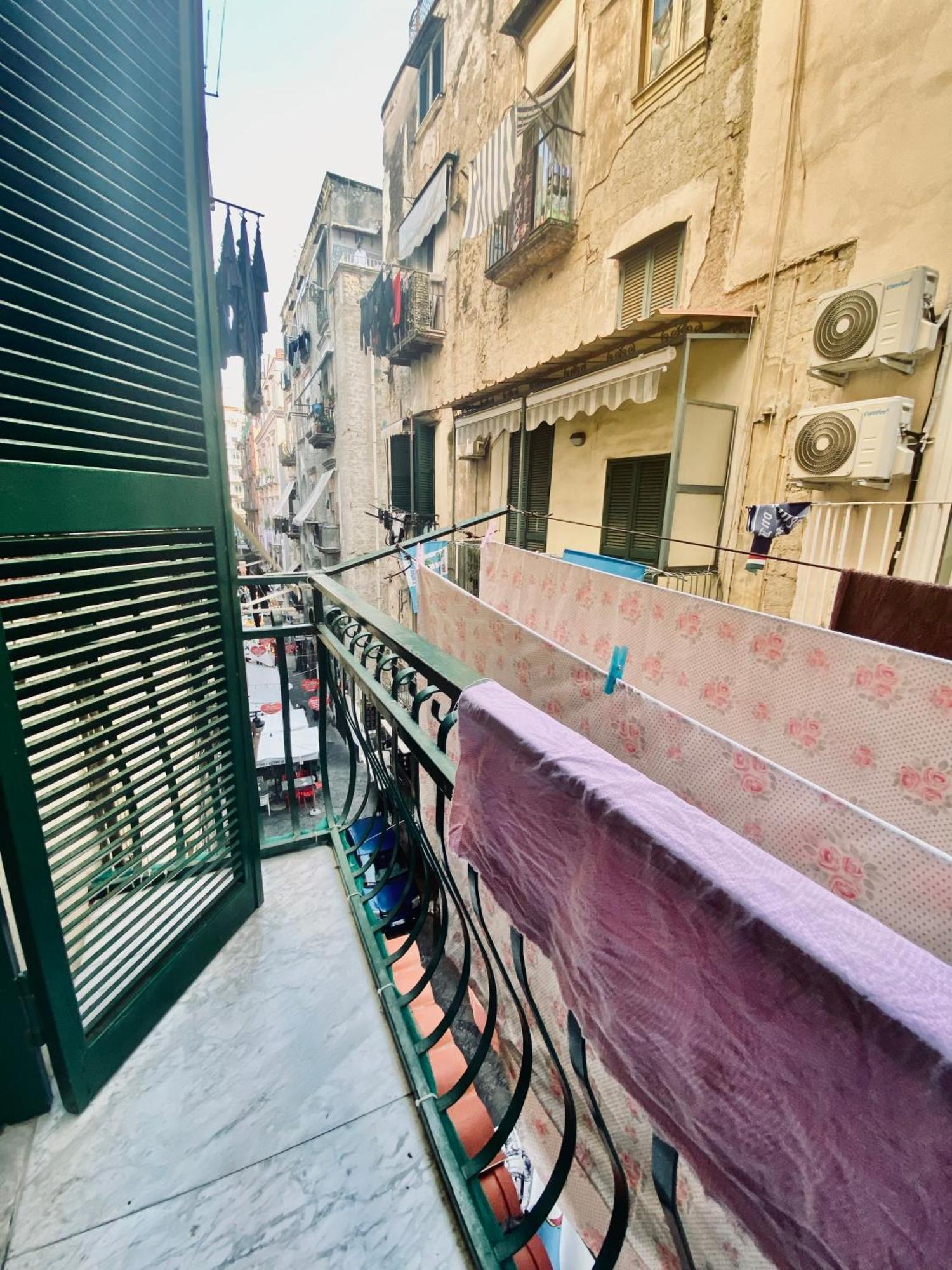Appartamento Blessingnarrowstreet95 Napoli Esterno foto